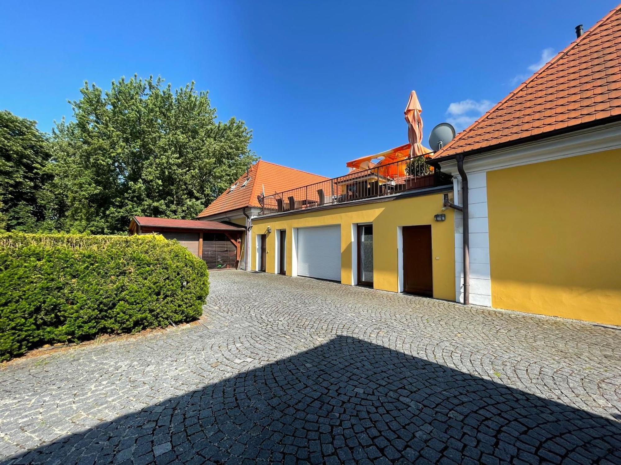 Historický dům u lázní Apartamento Třeboň Exterior foto