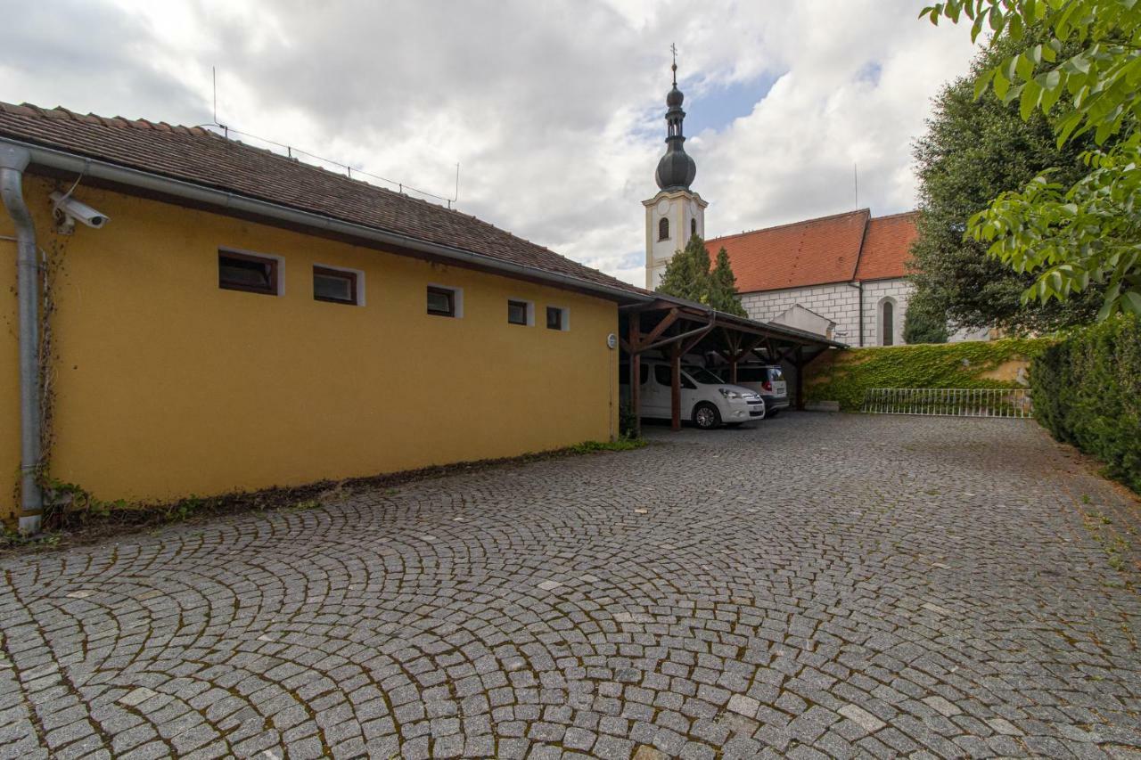 Historický dům u lázní Apartamento Třeboň Exterior foto